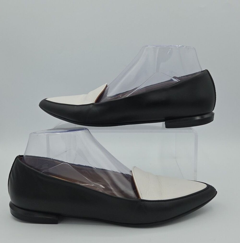 Everlane Women's Modern Point Flat Italian Leather Black and White Size 8